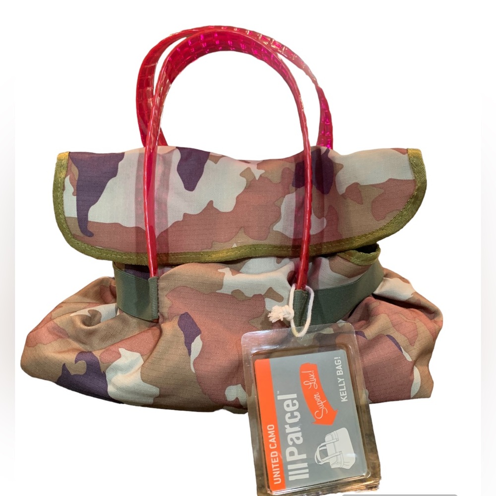 United Camo lll Parcel Super Lux! Kelly Bag! Brand New! Zipper Pocket Inside.